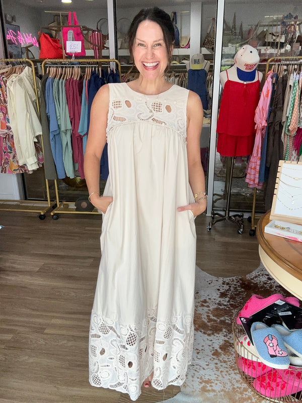Meadow Lace Maxi Dress