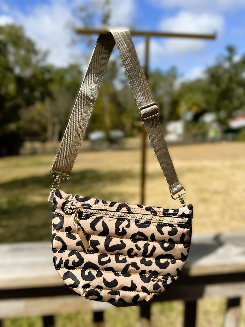 The Jolie Puffer Bum Bag – Leopard