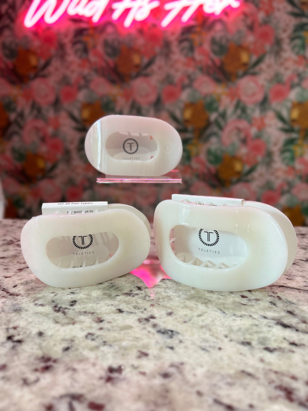 TELETIES Round Flat Hair Clip | Medium | Coconut White